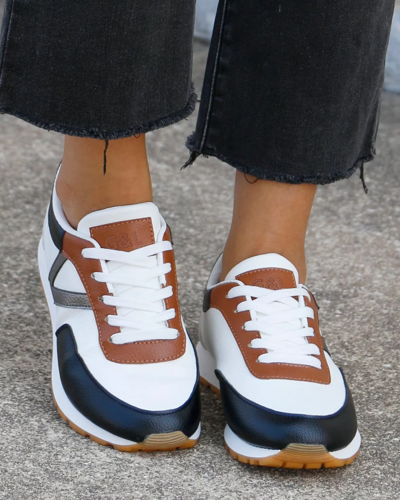 Best Sale Street Sneakers Shoes + Sandals